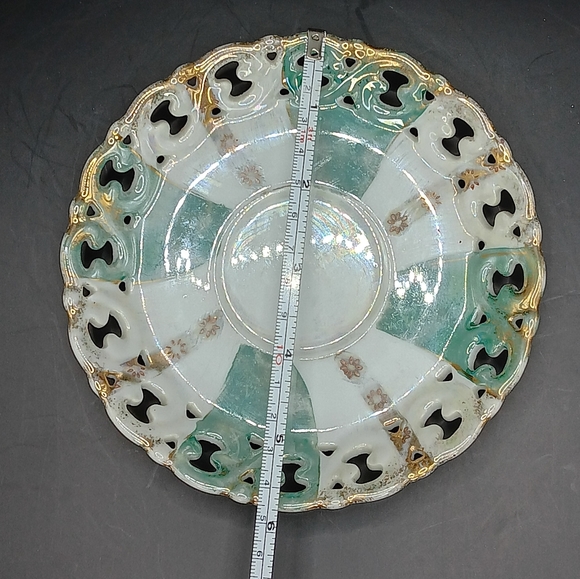 beautifull and Rare Vintage Fine Porcelain Saucer Normal Age Wear As Found - Picture 2 of 5